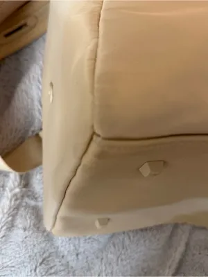 Beis Commuter Duffle in Beige thumbnail 7