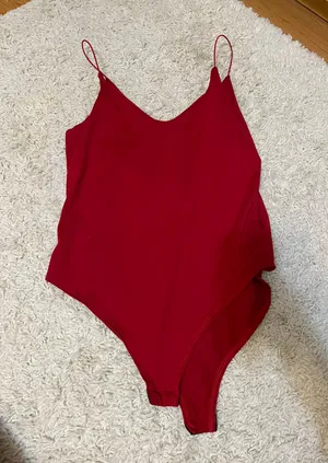 Gaze Red Bodysuit Size Medium thumbnail 1