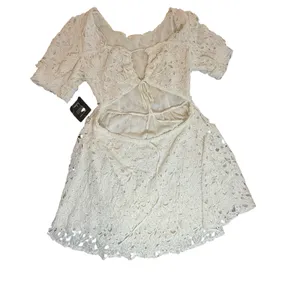 Lulus Lace Cutout Back Puff Sleeve Mini Skater Dress White M Graduation Wedding‎ thumbnail 3