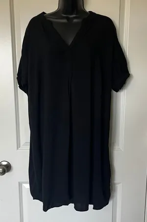 Women's H&M Black Shift Dress Short Sleeve Size 12 thumbnail 1