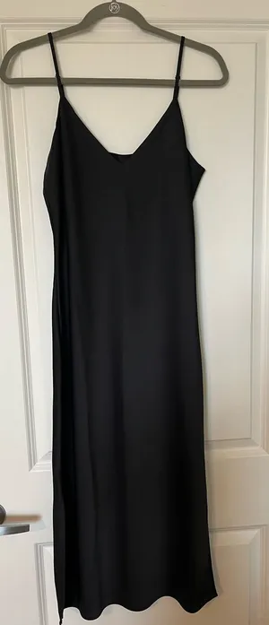 Gianni Bini Satin Midi Dress Black thumbnail 1