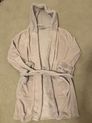 Pottery Barn Teen Soft Pink Robe thumbnail 1