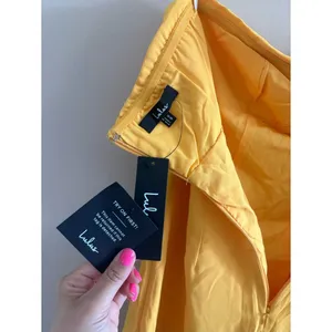 Lulus Gillian Yellow Pleated Strapless Mini Dress Size XS Sleeveless Party thumbnail 6