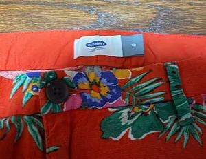 Old Navy Floral Shorts Size 12 thumbnail 2