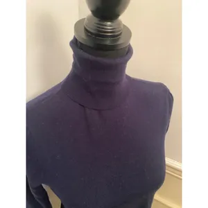 Vintage Ralph Lauren Navy Blue Merino Wool Blend Turtleneck Sweater Ribbed Cuffs thumbnail 2