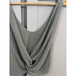 Lulus Sage Green Cotton Knit Twist Back V-Neck Sleeveless Crop Tank Top Small thumbnail 4