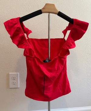 Lulus Ruffle Strap Top‎ Womens Medium Red Square Neck Romantic Off Shoulder thumbnail 1
