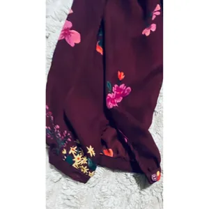 Old Navy Burgundy Floral V-Neck Peplum Blouse‎ Long Sleeve Top thumbnail 14