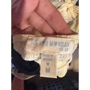 See You Monday Yellow Popcorn Crinkle‎ Halter Top Cinch Front V-Neck Size Medium thumbnail 3