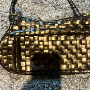 Nine West gold‎ shoulder bag thumbnail 5