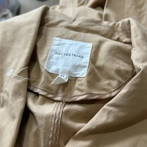 NWOT AVEC LES FILLES Puff Sleeve Belted Trench Coat Tan Camel thumbnail 7