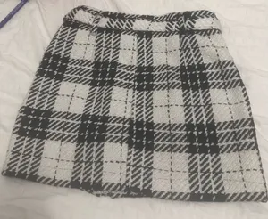 Suggested Title: Zara Basic Tweed Plaid High Waisted Mini Skirt with Belt - Size [S ) thumbnail 4