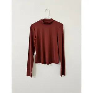 OFFLINE by Aerie Real Me Long Sleeve Mock Neck Active Top Rust Brown Size L thumbnail 2