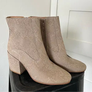Lucky Brand Beige Booties thumbnail 1