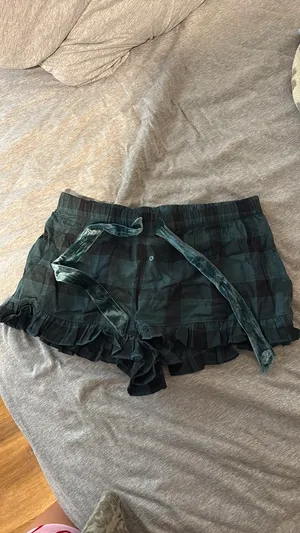 Victoria’s Secret pajama shorts thumbnail 6