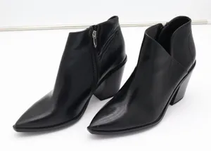Womens Black Faux Leather Pointed Toe Block Heel Ankle Booties Side Zip Size 10 thumbnail 1