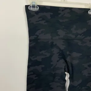 SPANX Look At Me Now Camouflage Print High Waisted Seamless Leggings M thumbnail 2