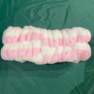 Sanrio x The Crme Shop Hello Kitty Spa Headband thumbnail 5