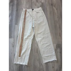 BDG Urban Outfitters High-Rise Baggy Jeans Off-White Cream Raw Hem‎ Size 31 thumbnail 6
