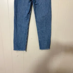 Levi’s Wedgie Straight Jeans Women’s Size 24 High Rise Distressed Raw Hem thumbnail 7