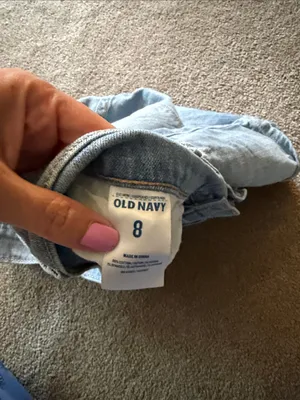 Old Navy Boyfriend Light Wash Denim Shorts thumbnail 3