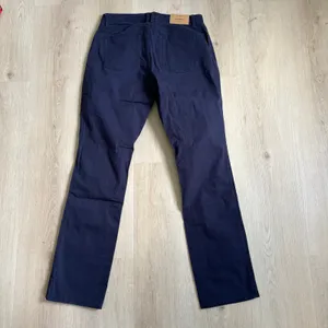 L.L. Bean NWT Women's Classic Navy Straight Leg Favorite Fit Pants Size 6R thumbnail 10