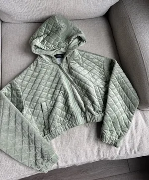 Cider cropped quilted jacket with hood thumbnail 1