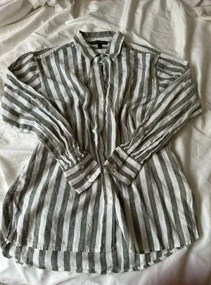 Banana Republic long sleeve shirt thumbnail 1