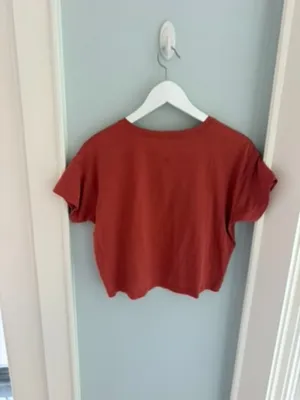 Lululemon Cates T-Shirt thumbnail 4