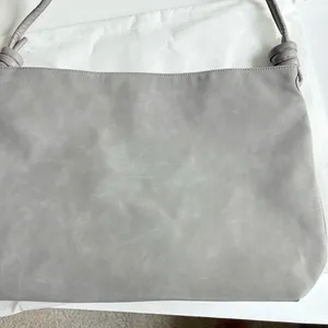 8 OTHER REASONS Betsy Slouch Tote thumbnail 9