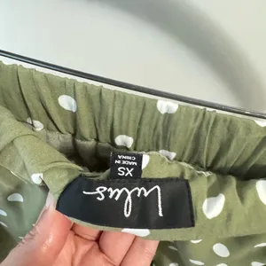LULU'S | Green Tiered Maxi Skirt for Casual Resort‎ Wear Size XS thumbnail 8