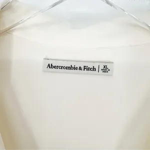Abercrombie & Fitch Hook & Eye Top Women's‎ Size XL Cream Romantic thumbnail 7