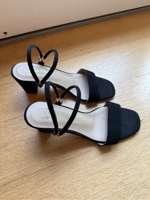 Black block faux Suede heels 7 thumbnail 2
