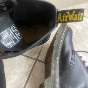 Dr. Martens 1460 W Black‎ Smooth Leather 8-Eye Lace Up Combat Boots Womens 7 thumbnail 9