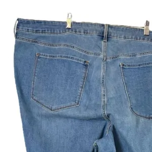 Old Navy Jeans NEW Mid Rise Kicker Boot Cut Light Wash Women’s Size 28L thumbnail 8