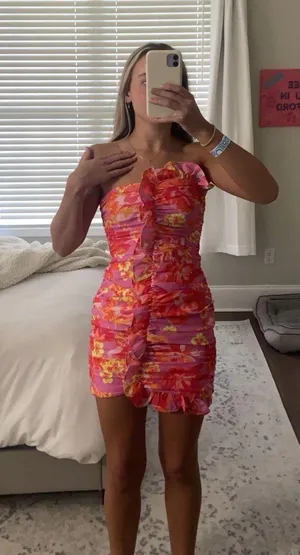 Seven Wonders Floral Dress thumbnail 1