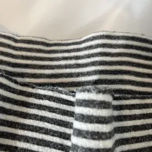 Gimmicks by BKE Long Sleeve Striped Shirt Womens M Gray Stripes Sweater T-Shirt thumbnail 4