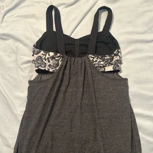 Lululemon tank top size 6 thumbnail 3