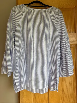 Blue White Striped Seersucker Coastal Blouse Bell Sleeve Scoop Neck Size M/L thumbnail 5