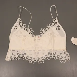 NWT Free People X Revolve Asteria Bralette in White Size Medium thumbnail 6