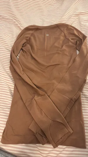 Lululemon Long Swiftly Sleeve thumbnail 2