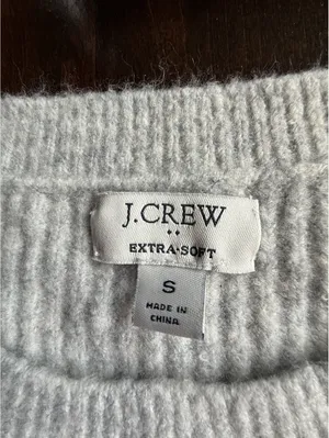 J.Crew Extra-Soft Gray Ribbed Sweater Size Small thumbnail 2