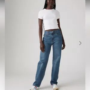 Levi's Classic Blue Women's Jeans thumbnail 2