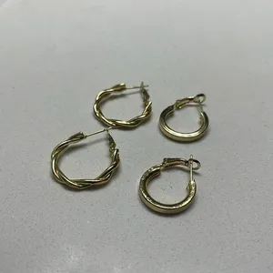 Bohemian Gold & Pearl Earring Set 💛 Lot 3 thumbnail 1