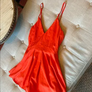 Rumor Boutique Orange Pleated Romper Size Small thumbnail 5