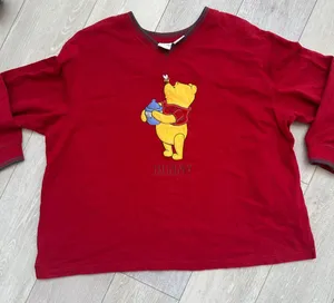 Disney Winnie‎ the Pooh red v neck pullover vintage sweatshirt xl embroidered thumbnail 1