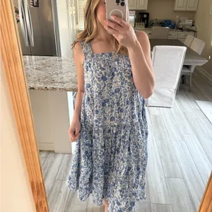 Old Navy Blue Floral Smocked Strap Midi Dress Size Large thumbnail 3