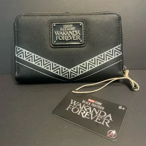 Loungefly Disney Marvel Black Panther "Wakanda Forever" Zip Wallet NEW thumbnail 1