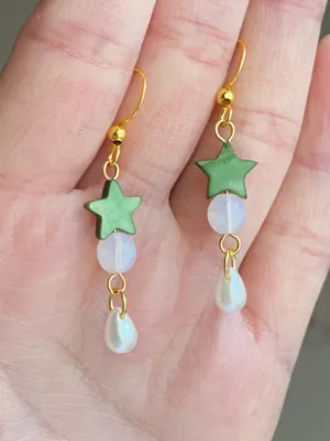 Handmade fairy whimsy star & teardrop dangle earrings💚🌟 thumbnail 6