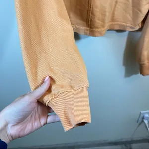 ✨ Aerie Orange Terry Crewneck Sweatshirt XS‎ thumbnail 5